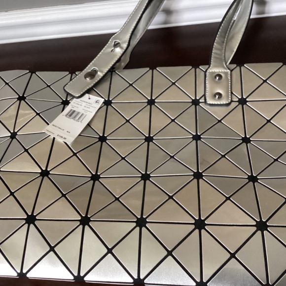 BNWT silver bag - Picture 2 of 4